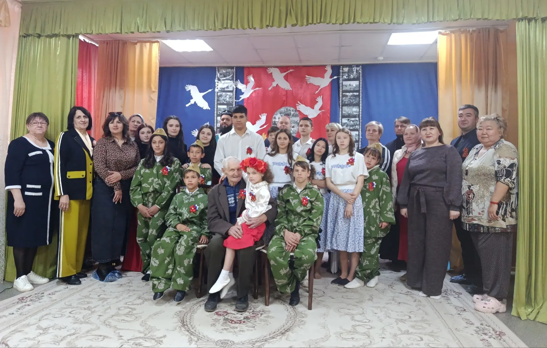 В реабилитационном центре для несовершеннолетних «Дружба» царила атмосфера гордости и памяти. В пред