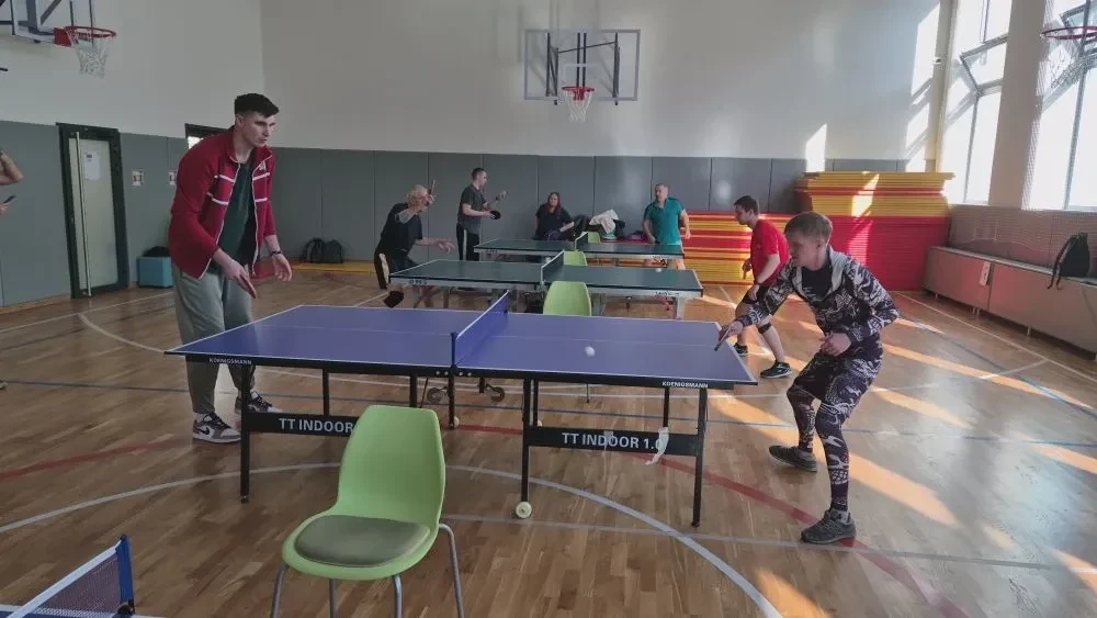 🏓 В игре — наши учителя!  😎 Учителя физической культуры Гаврюшин Дмитрий Павлович и Широков Евгений 