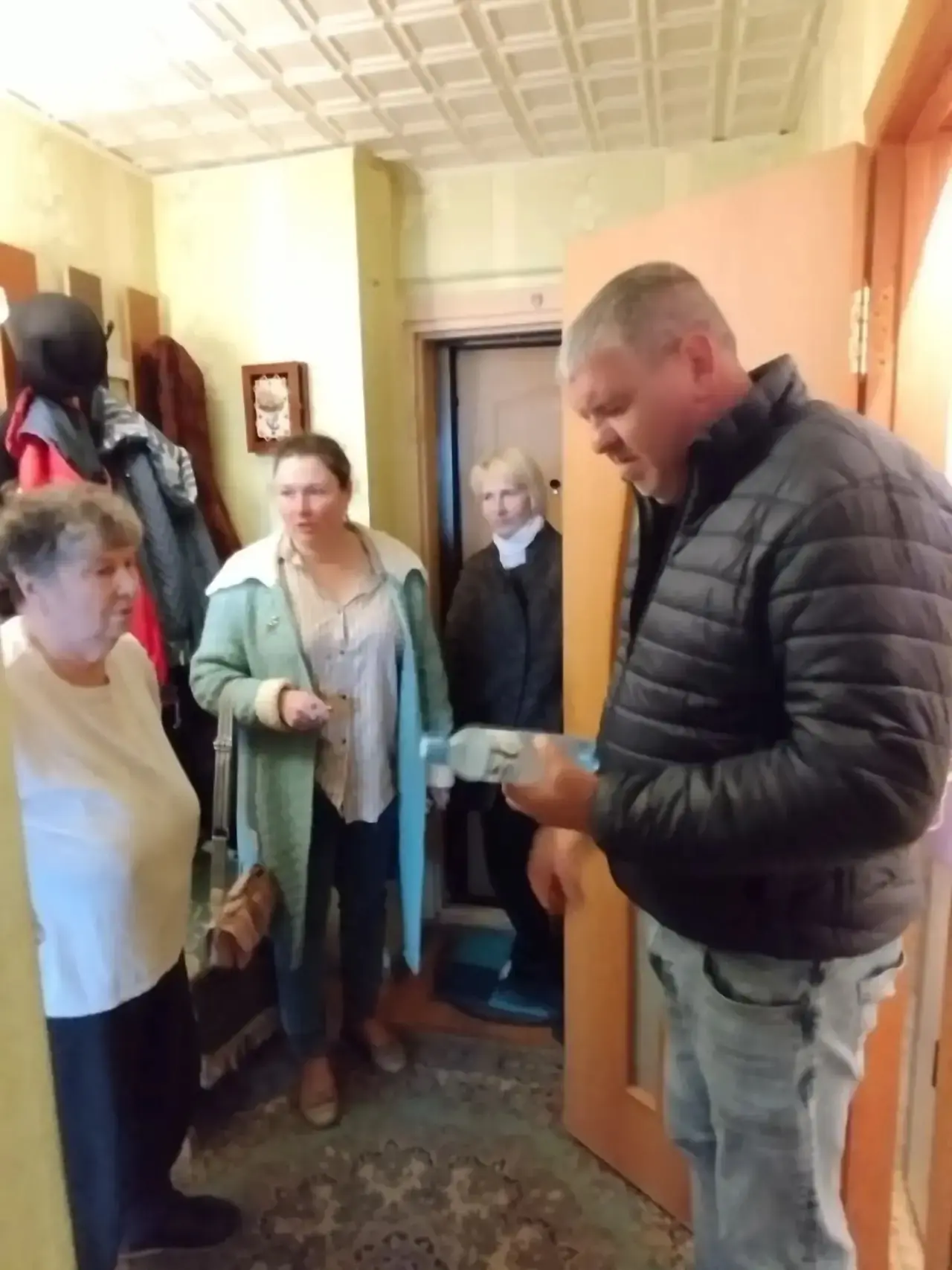 В связи с обращением жителей дома №119 по улице Свердлова, которые выразили обеспокоенн...