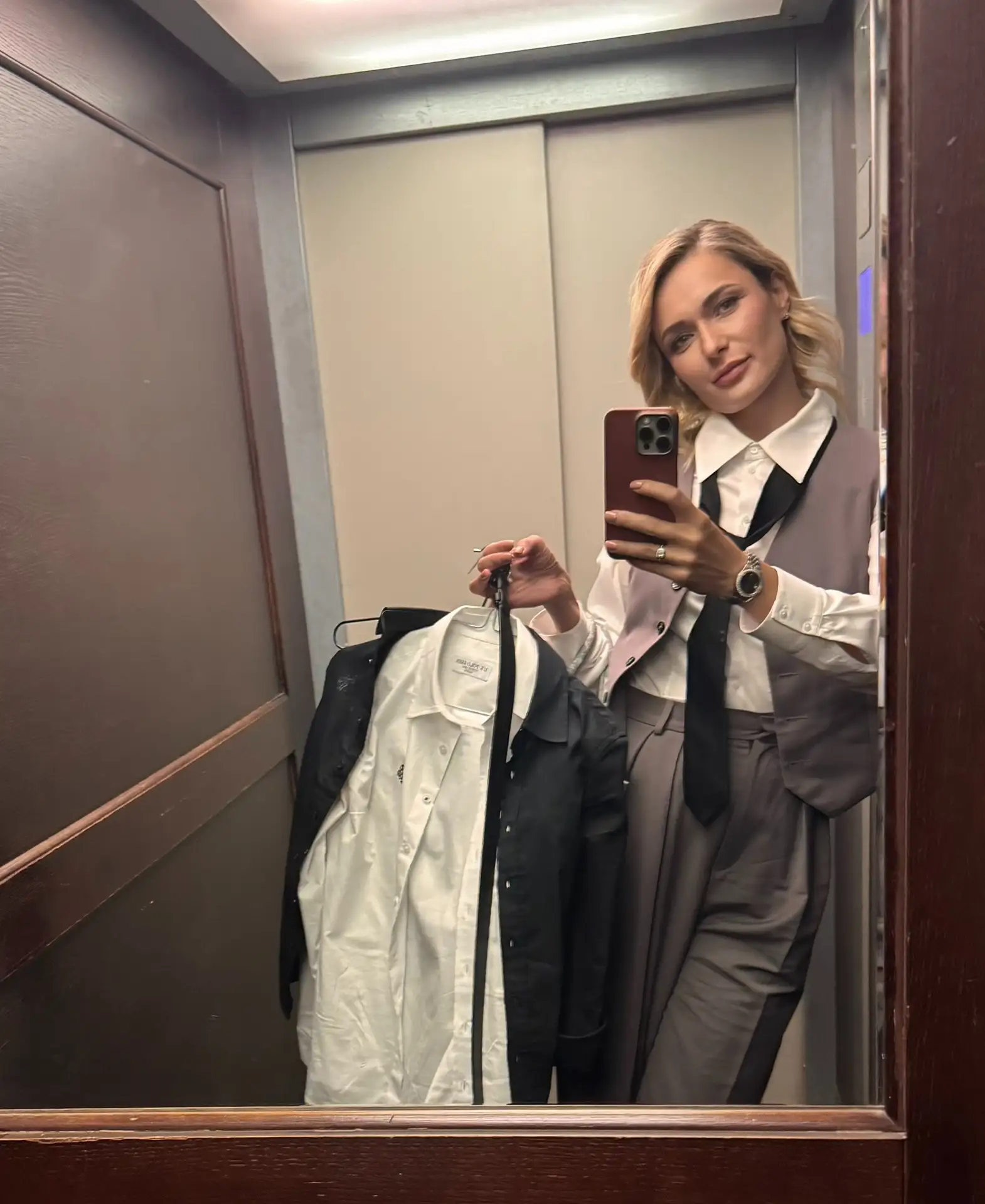 Уставшая)) но УДОВЛЕТВОРЕННАЯ 😁😊🤓

За неделю 6(!!!) выступлений, практикумов и занятий. Плюс трен