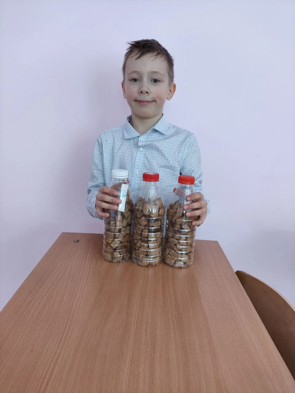 Благодарим учащихся 2а, 2б, 3а и 4б классов за регулярную поддержку наших защитников, находящихся в 