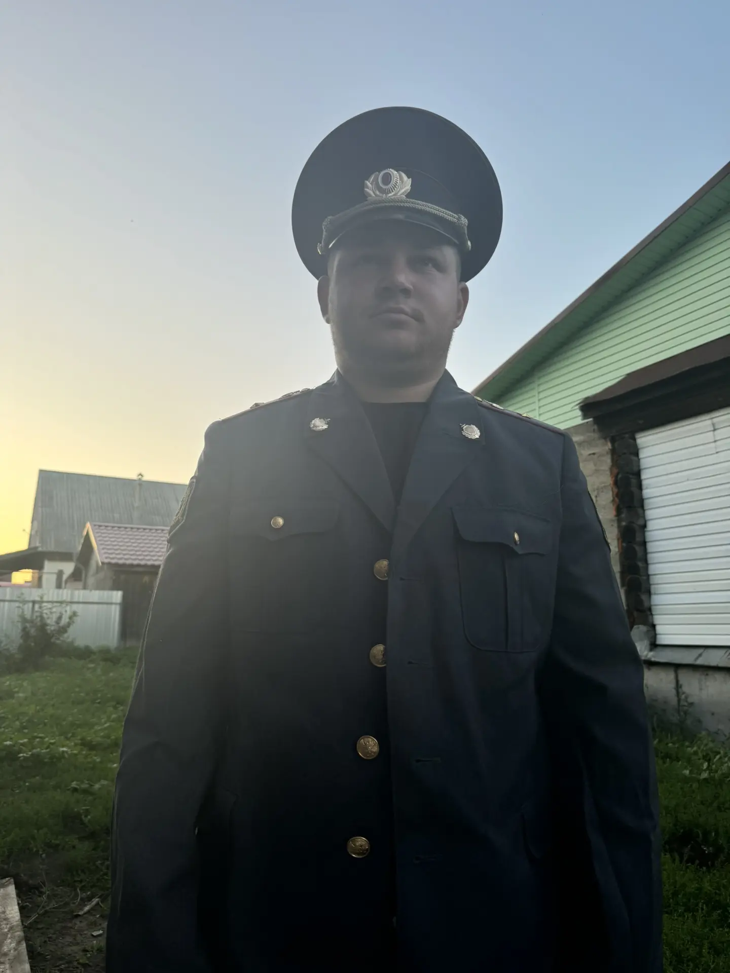 А вы знаете что я сын главы администрации?