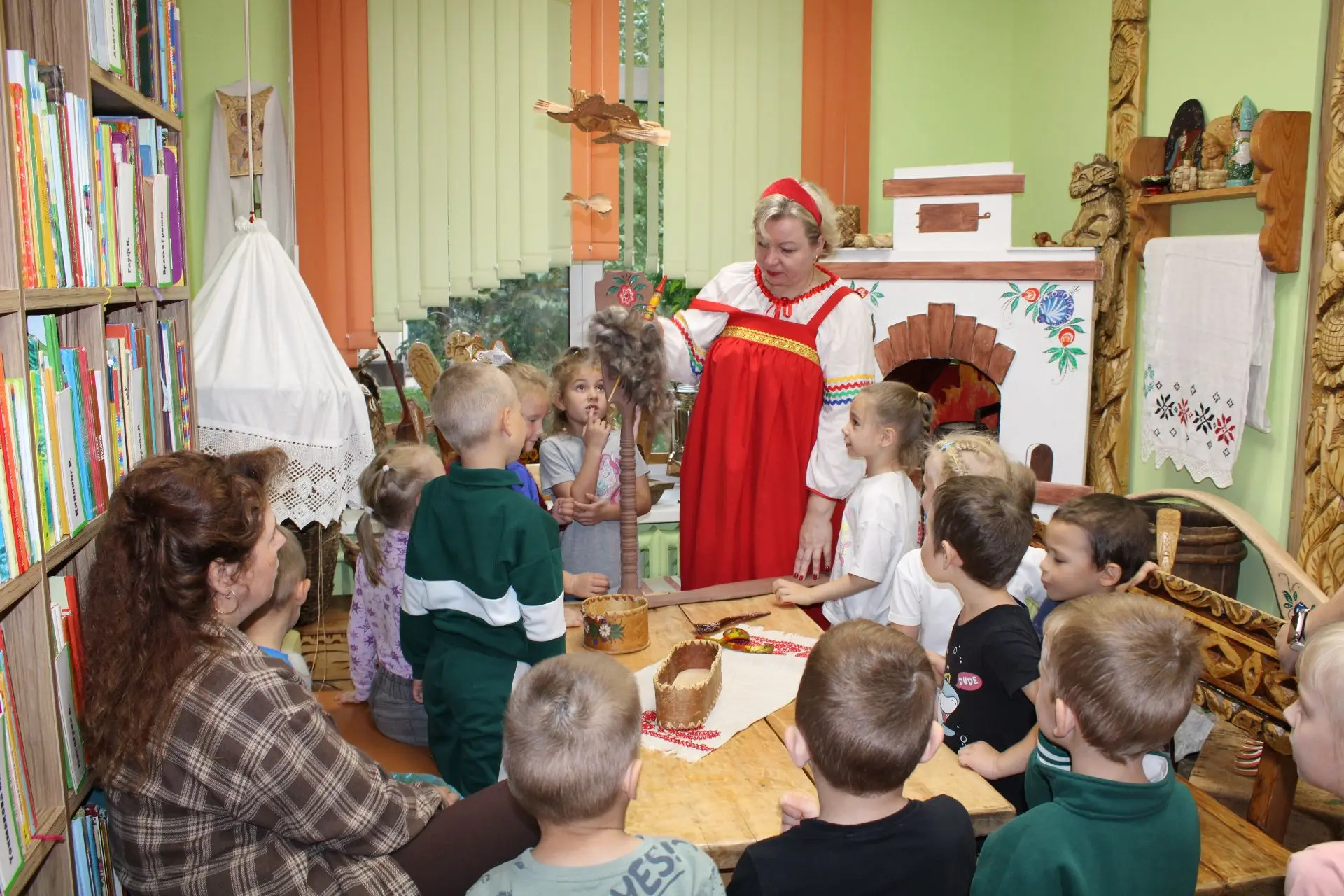 Экскурсию в библиотеку