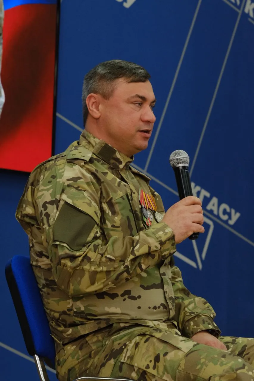 Добрый вечер, дорогие друзья.   Сегодня в актовом зале  нашего университета  встретились с участнико