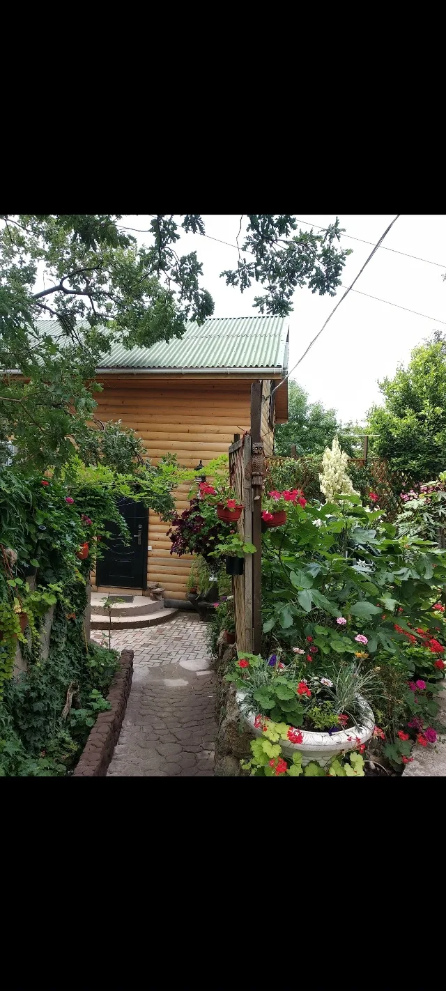 #КРЫМ #ФОРОС  ‼️❗️‼️Двухэтажный 🏠 дом со всеми удобствами рассчитан на 6-8чел.До центра поселка 3-4м