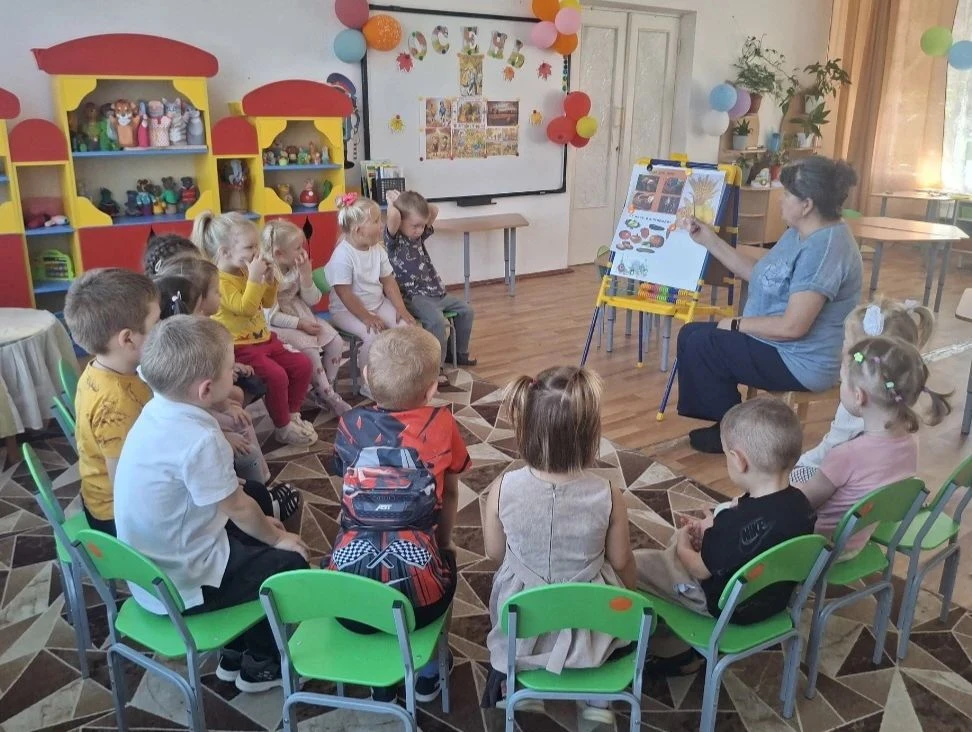 В средней группе № 10 (воспитатели: Бандурко С.В., Шабанова С.В.) была проведена темати...
