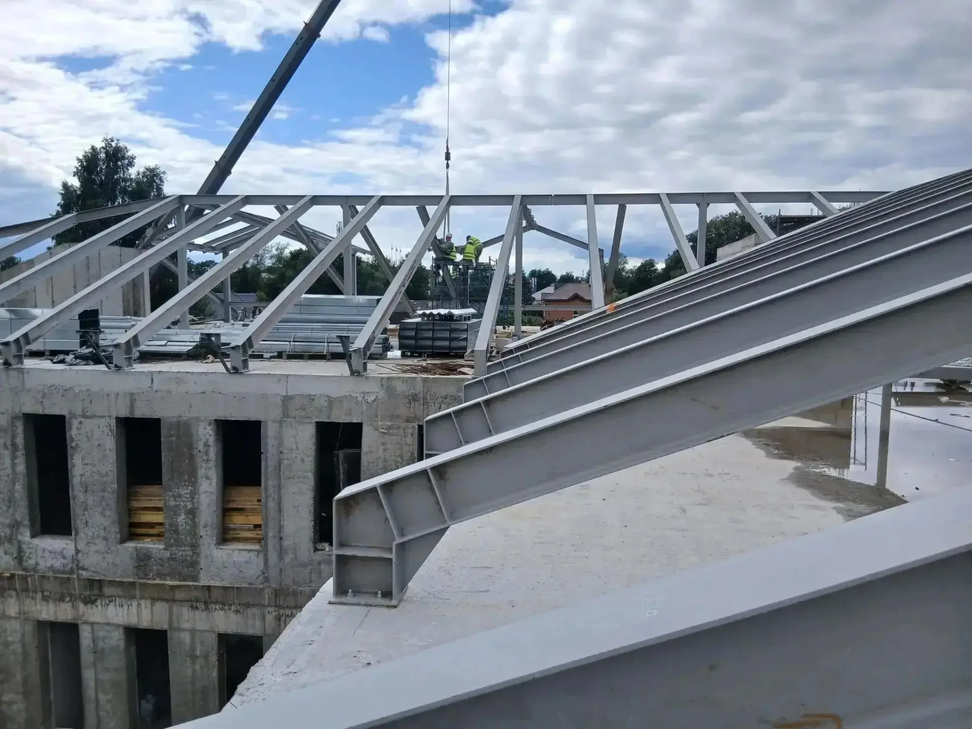 👷‍♂️ На строительстве центра имени В.Л. Янина завершаются монолитные работы

В здании будущего Наци