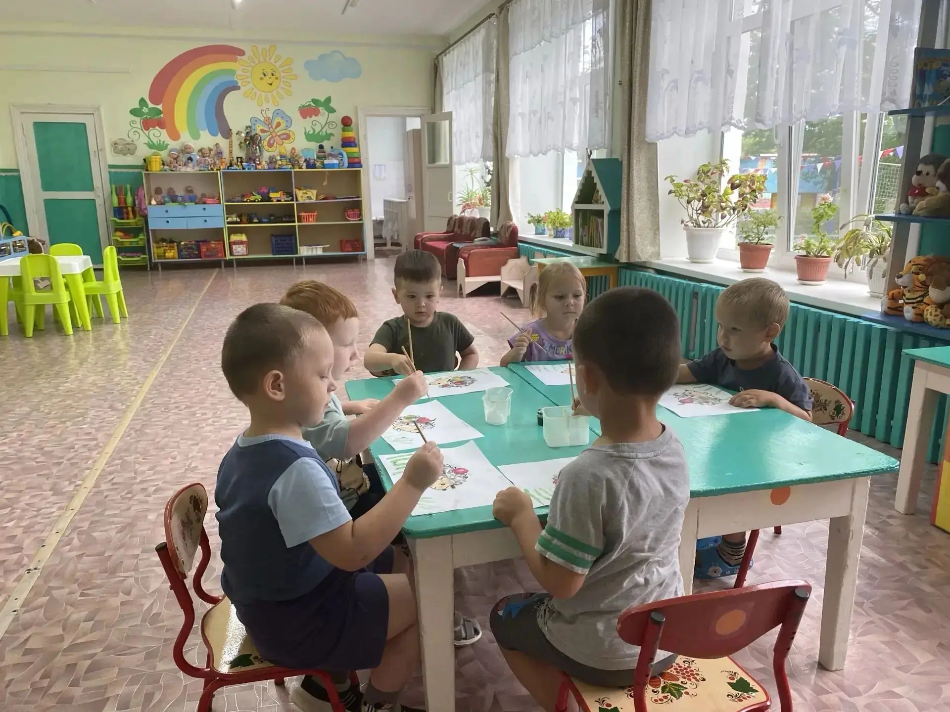 Рисование с элементами аппликации в первой младшей группе⭐