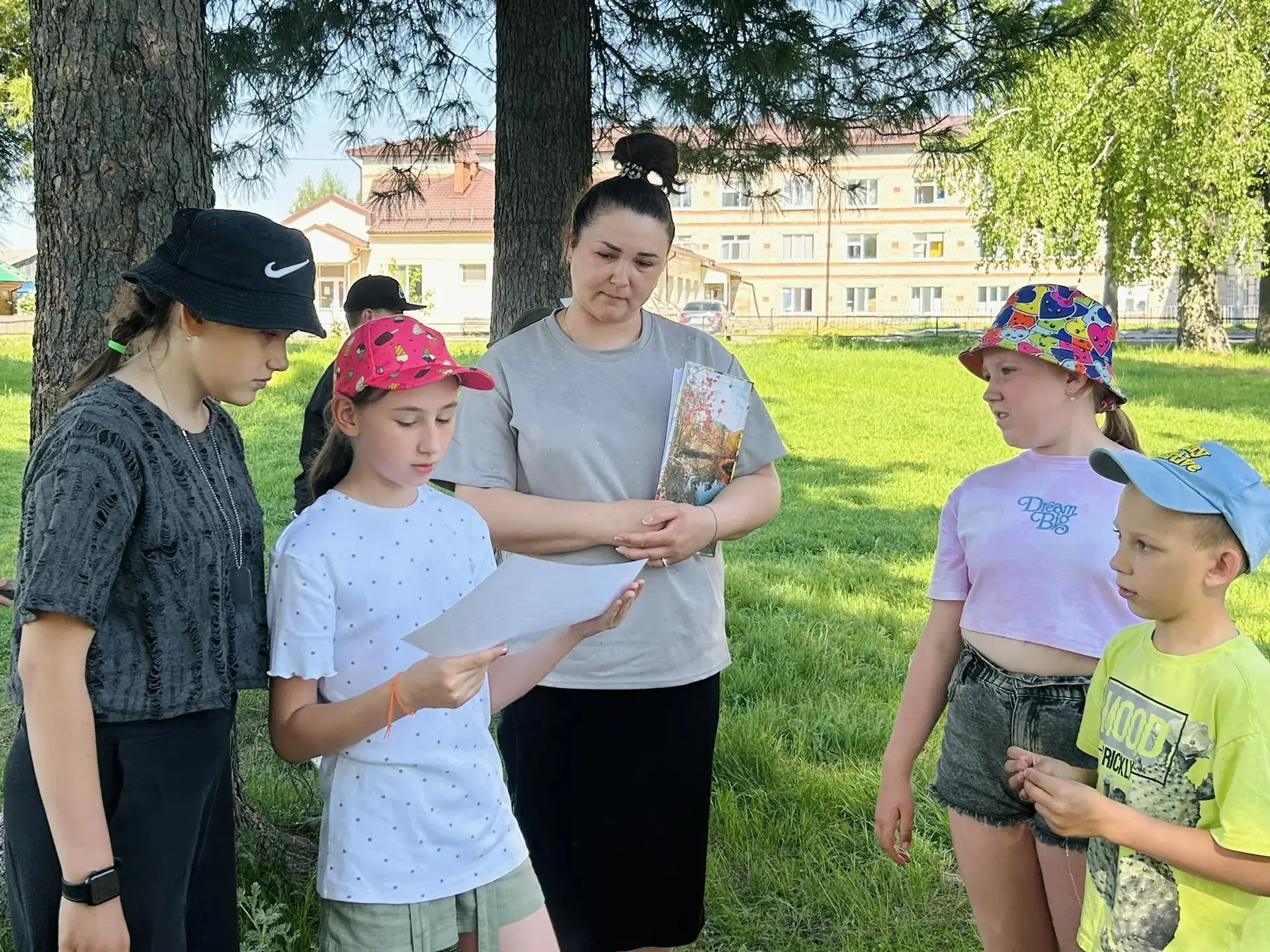 Экология в фокусе: в Молчаново прошла акция «О природе – на природе»

5 июня 2026 года Молчановская 