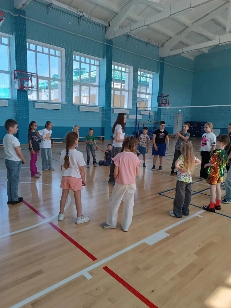 Спорт, драйв и море улыбок! 🤩 Сегодняшний день в лагере «Солнышко» воспитатели посвятили подвижным 