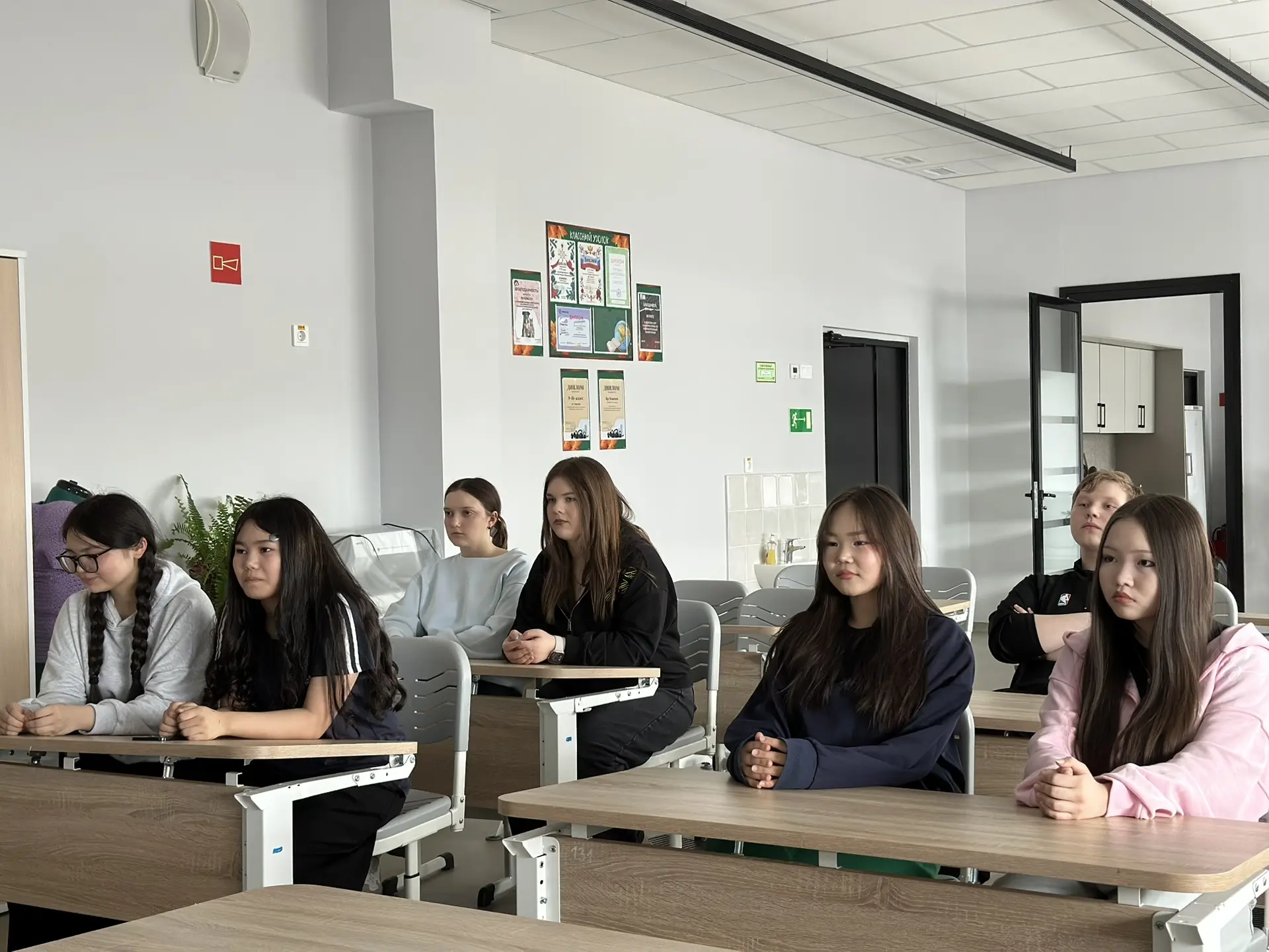 🚀 Прошёл вебинар «ШкИБ без границ».  Собрались, чтобы разобрать главное: как устроен Международный с