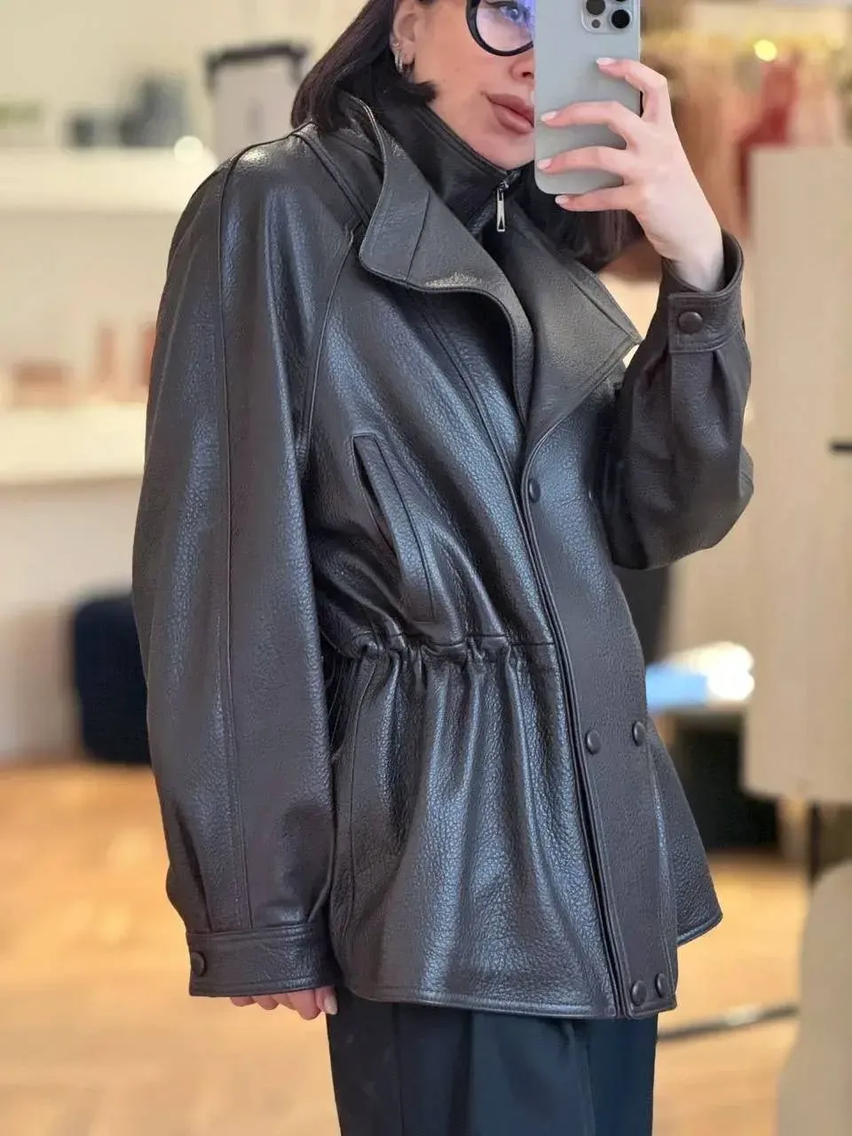 Давно подглядываю за Дашей и люблю ее рубрику lookoftheday, но она не просто одевается, а еще делитс