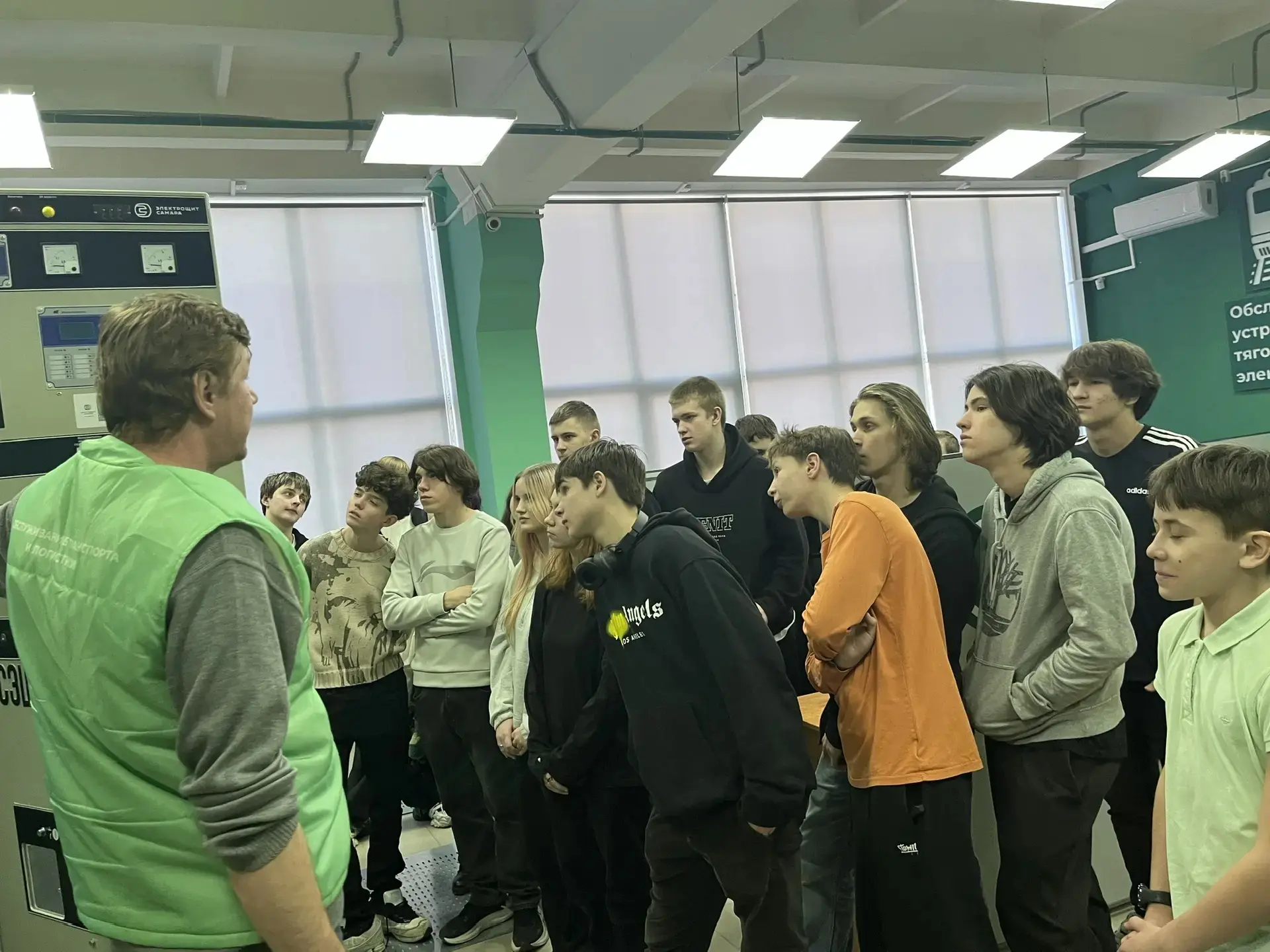 🚇 Экскурсия в колледж метрополитена.   Учащиеся 9-х классов посетили колледж метрополитена. Ребята п