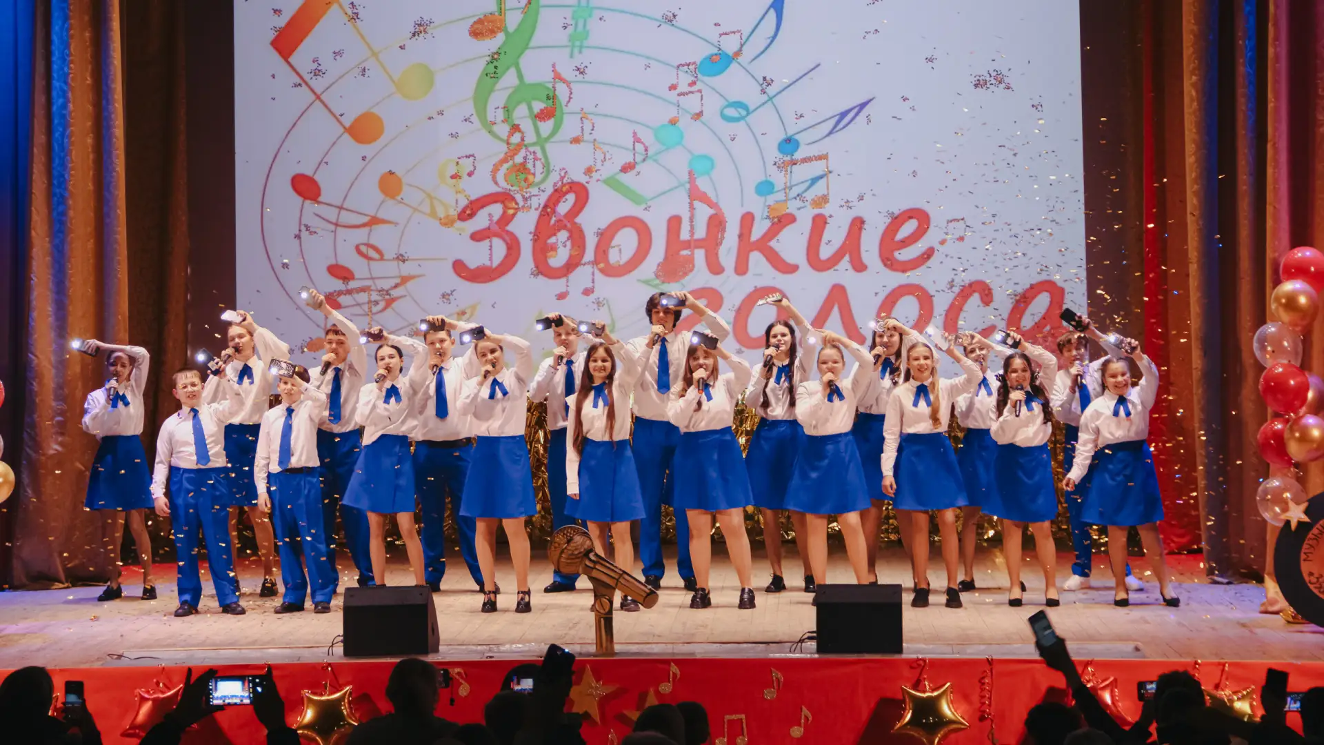 🎶 18 мая в Бакчарском РДК состоялся отчетный концерт музыкальной студии «Звонкие голос...