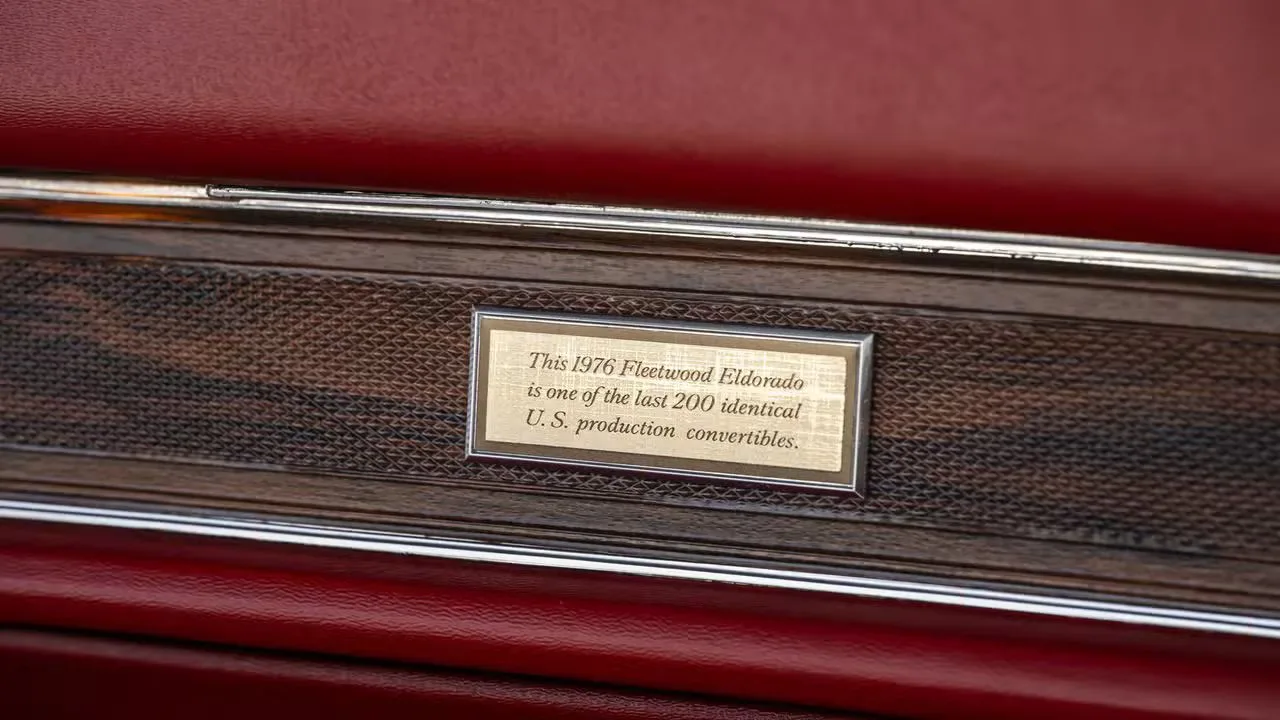 Cadillac Eldorado Bicentennial Convertible 1976 - один из 200 экземпляров, выпущенных в...