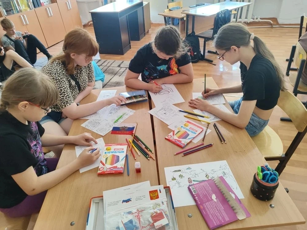 Лето - пора интересного и полезного отдыха! Сегодня в пришкольном лагере ребята приняли участие в ак