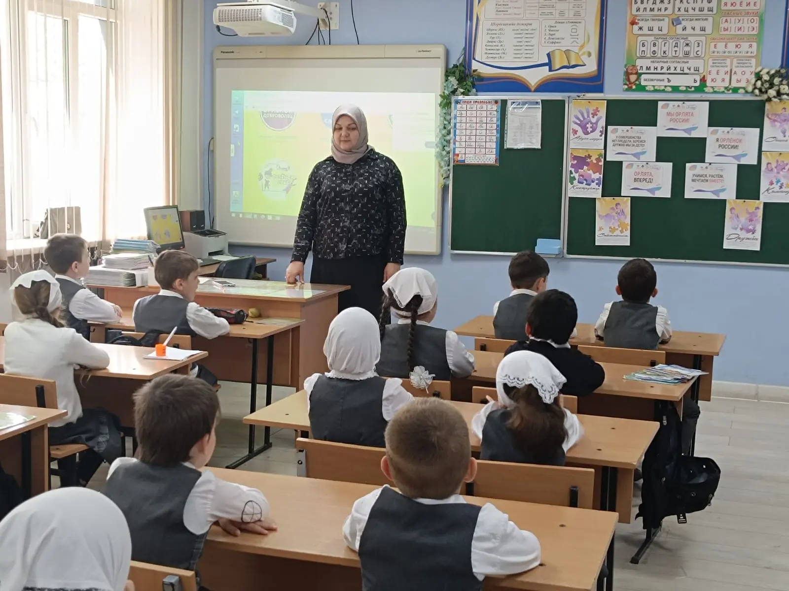 Наши первоклассники покоряют новые вершины!   С гордостью делимся с вами яркими моментами с трека "О