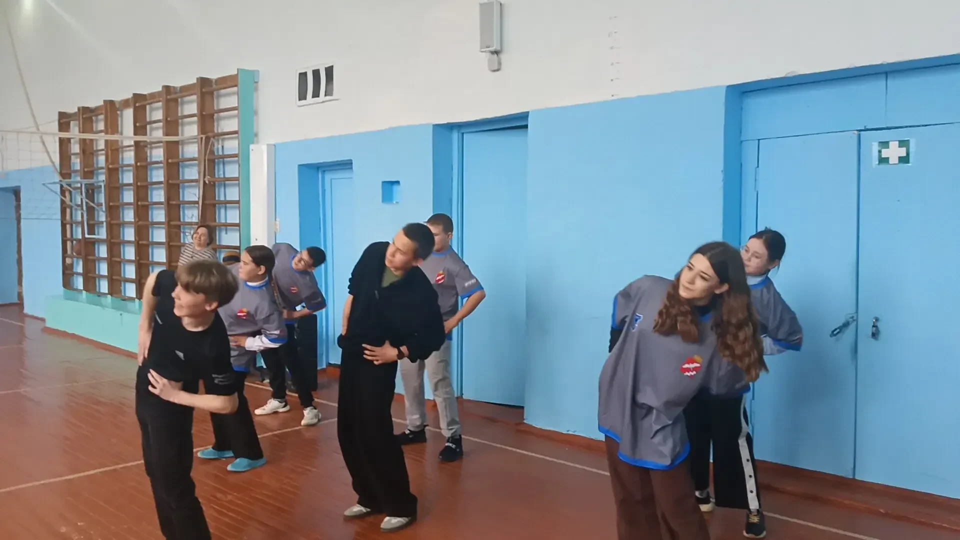 Благодарность спонсору за предоставление корпоративной формы