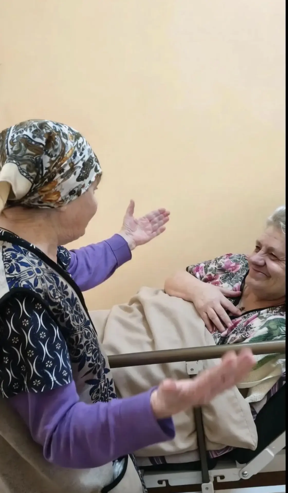 Когда слова бессильны, на помощь приходит песня! 🎤❤️
Бывают моменты, когда просто сказать «всё буде