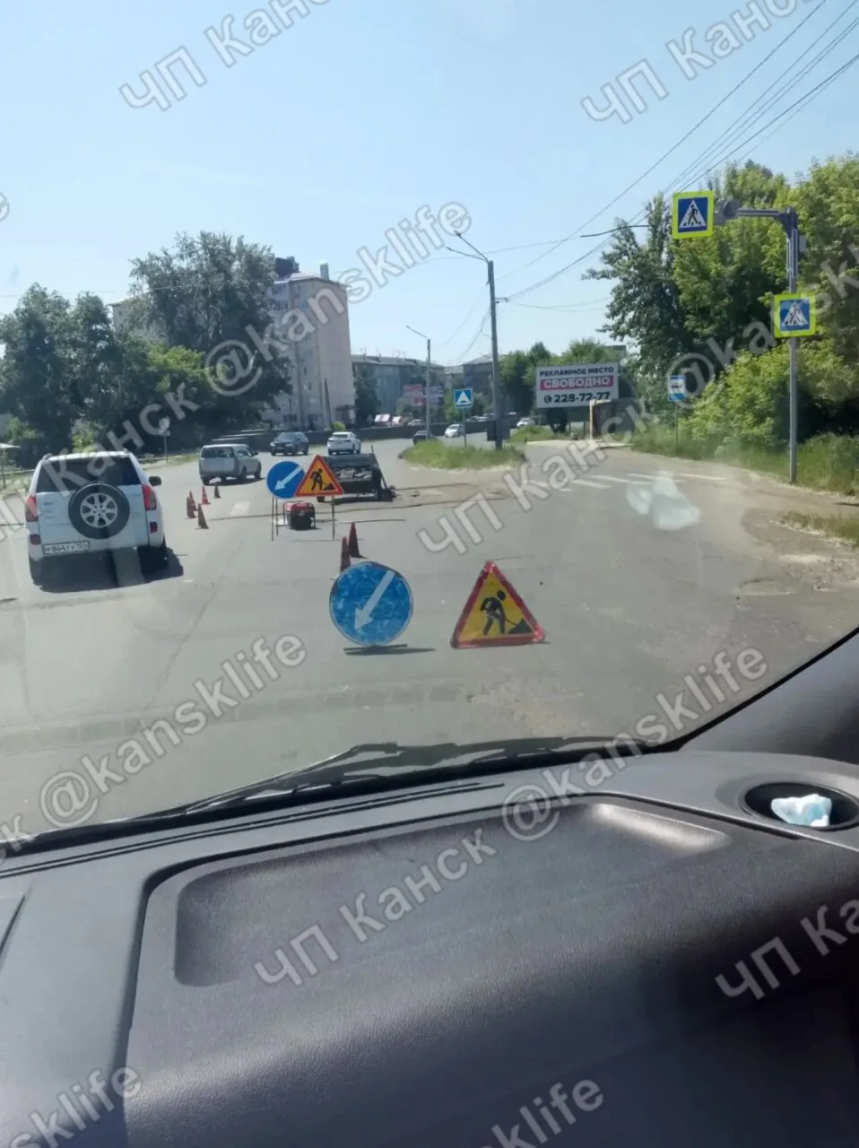 На улице Гетоева обновляют «дорожного полицейского»