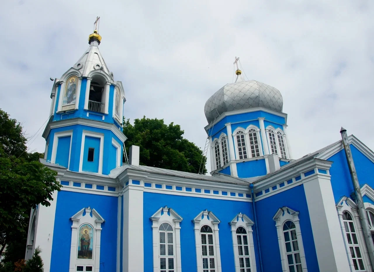 🏘️ Знаете ли вы, что комплекс зданий на улице Карла Маркса хранит в себе несколько эпо...