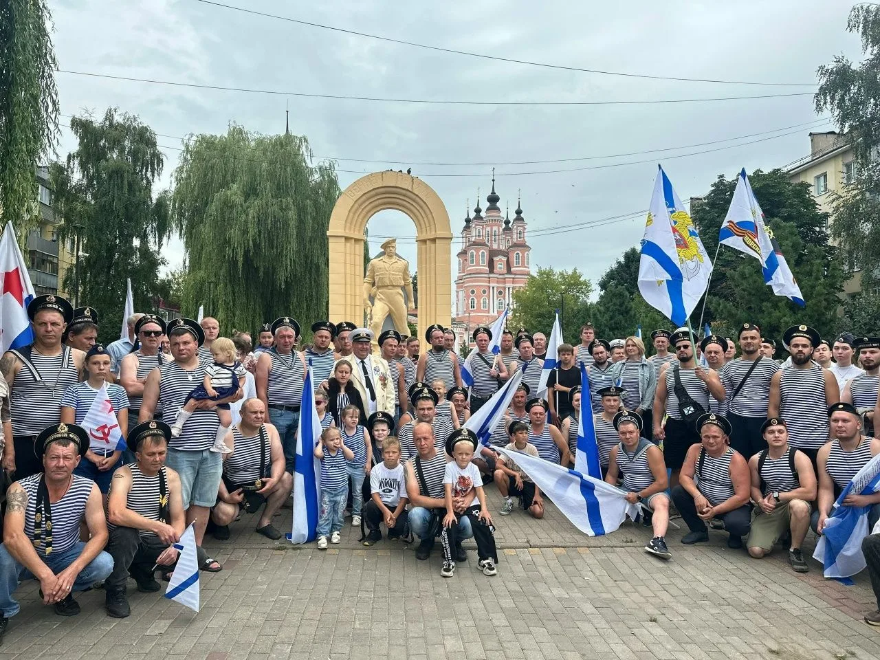В Калуге отметили День ВМФ!

Фото: Администрация Калуги