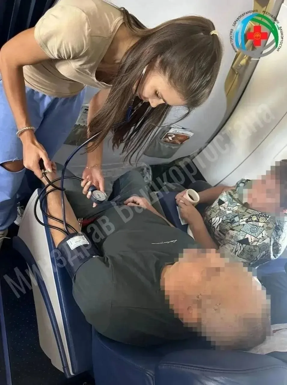 Врач спасла мужчину, потерявшего сознание во время полета в Сочи