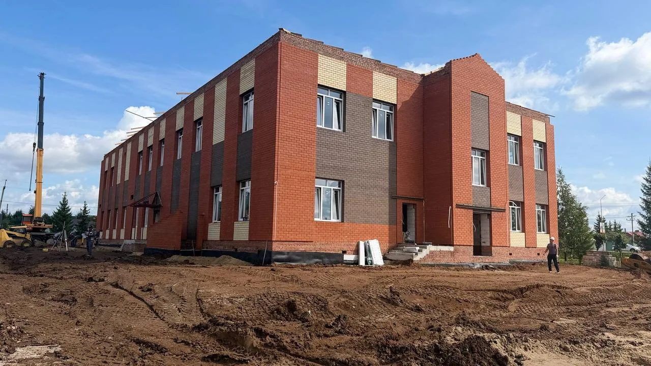 🎶 В Арском районе завершается строительство нового здания детской школы искусств
