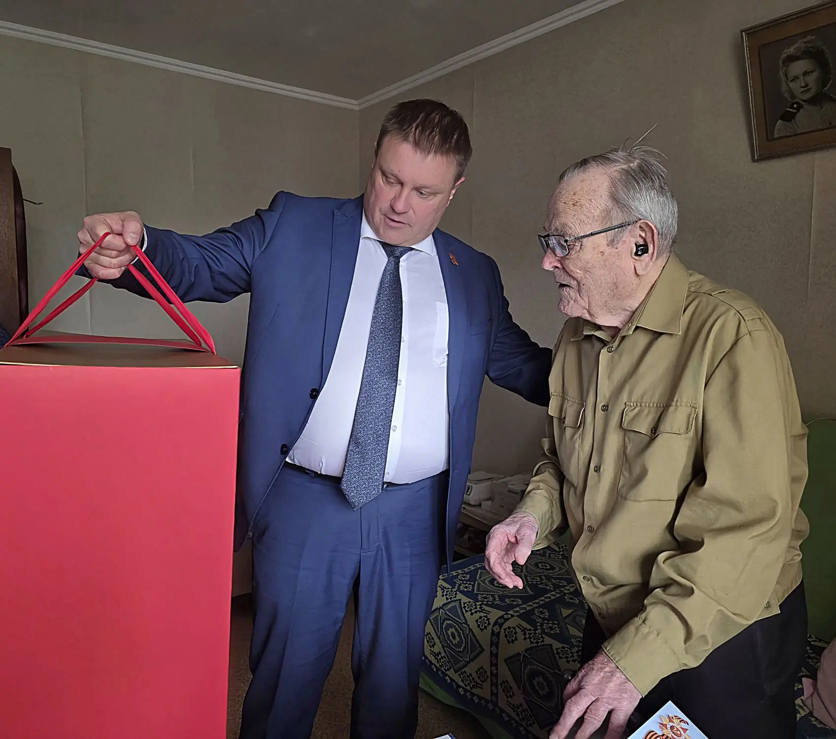🎖 В канун Дня Победы навестил 105-летнего Участника Великой Отечественной войны Дмитри...