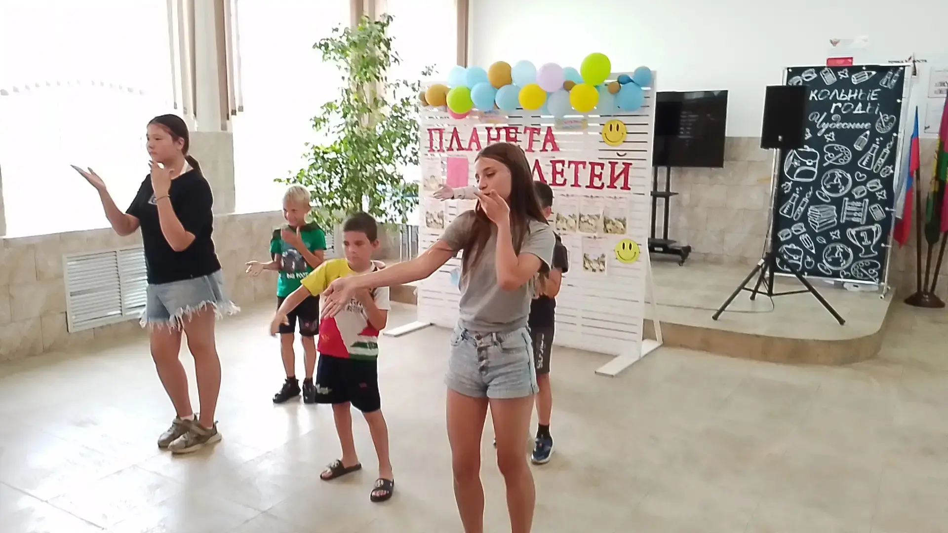 🎉 День десятый в школьном лагере — «День ТАЛАНТОВ»! 🎉

Сегодня мы раскрывали способности, дарили э