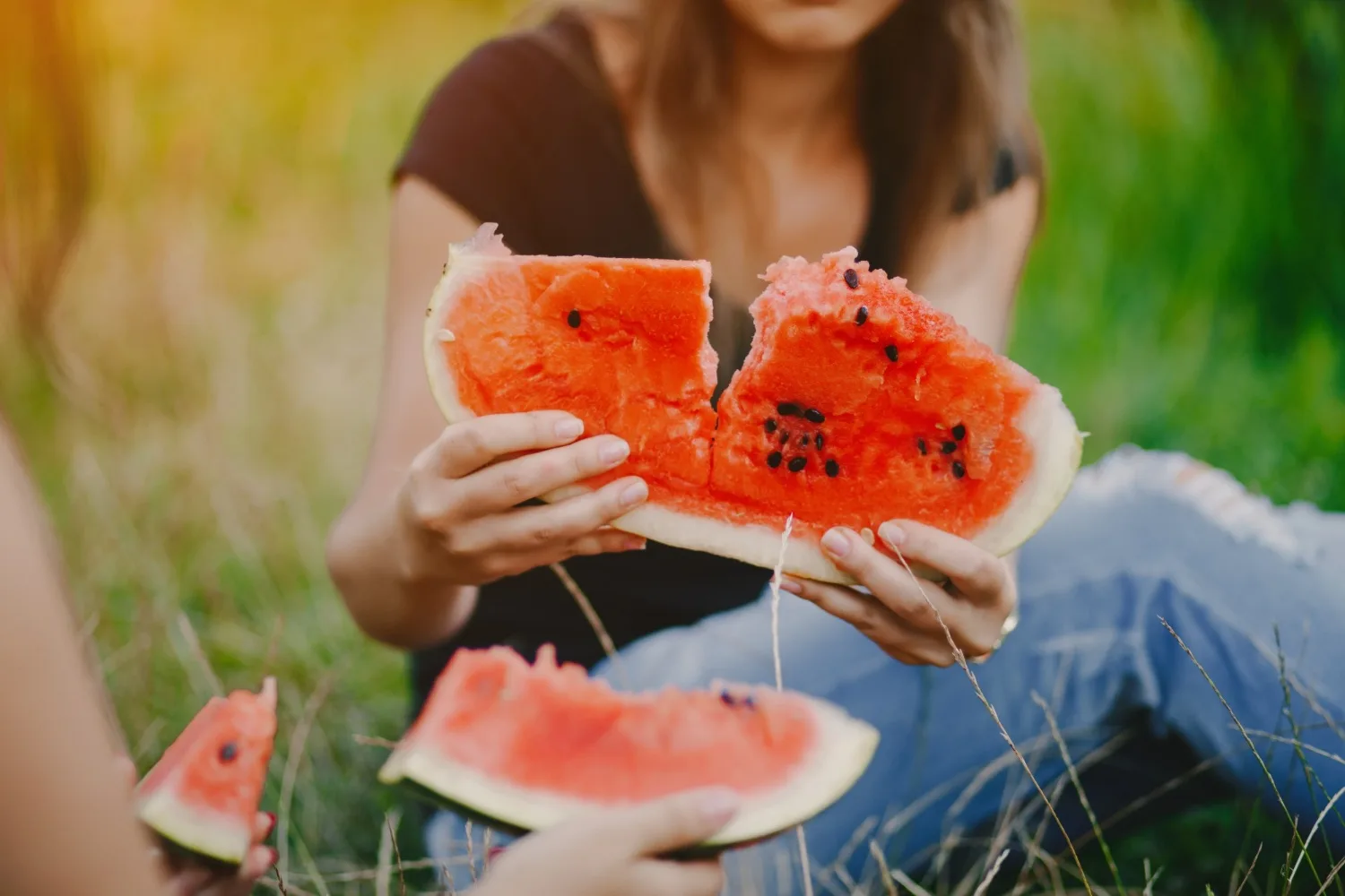 🍉Смольный опубликовал список адресов, где торговые объекты по договору с городом будут продавать ар
