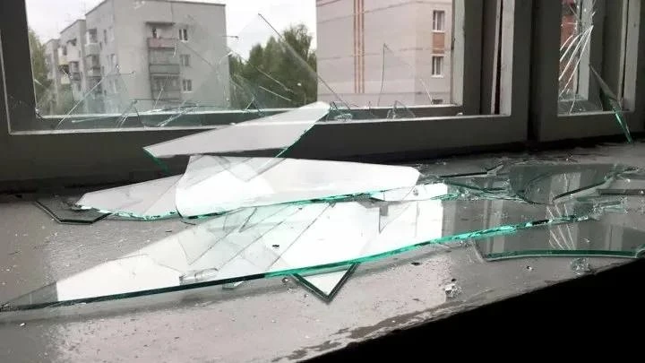🏠 Жители пострадавших при ракетной атаке домов могут обратиться в теруправление. Об этом рассказали