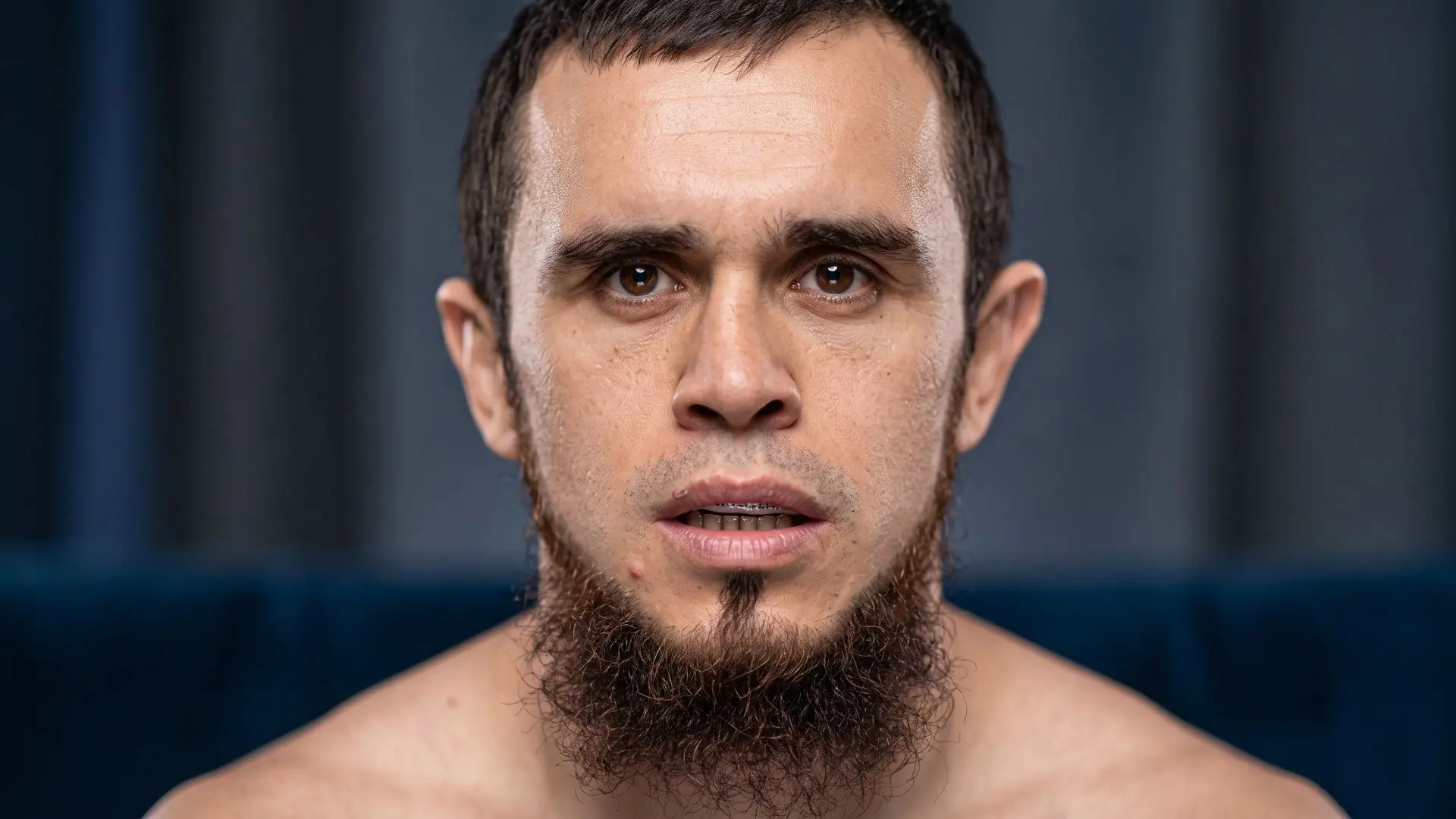 Перед дебютом в UFC заслуженный мастер спорта России по муайтай Магомед Зайнуков расска...