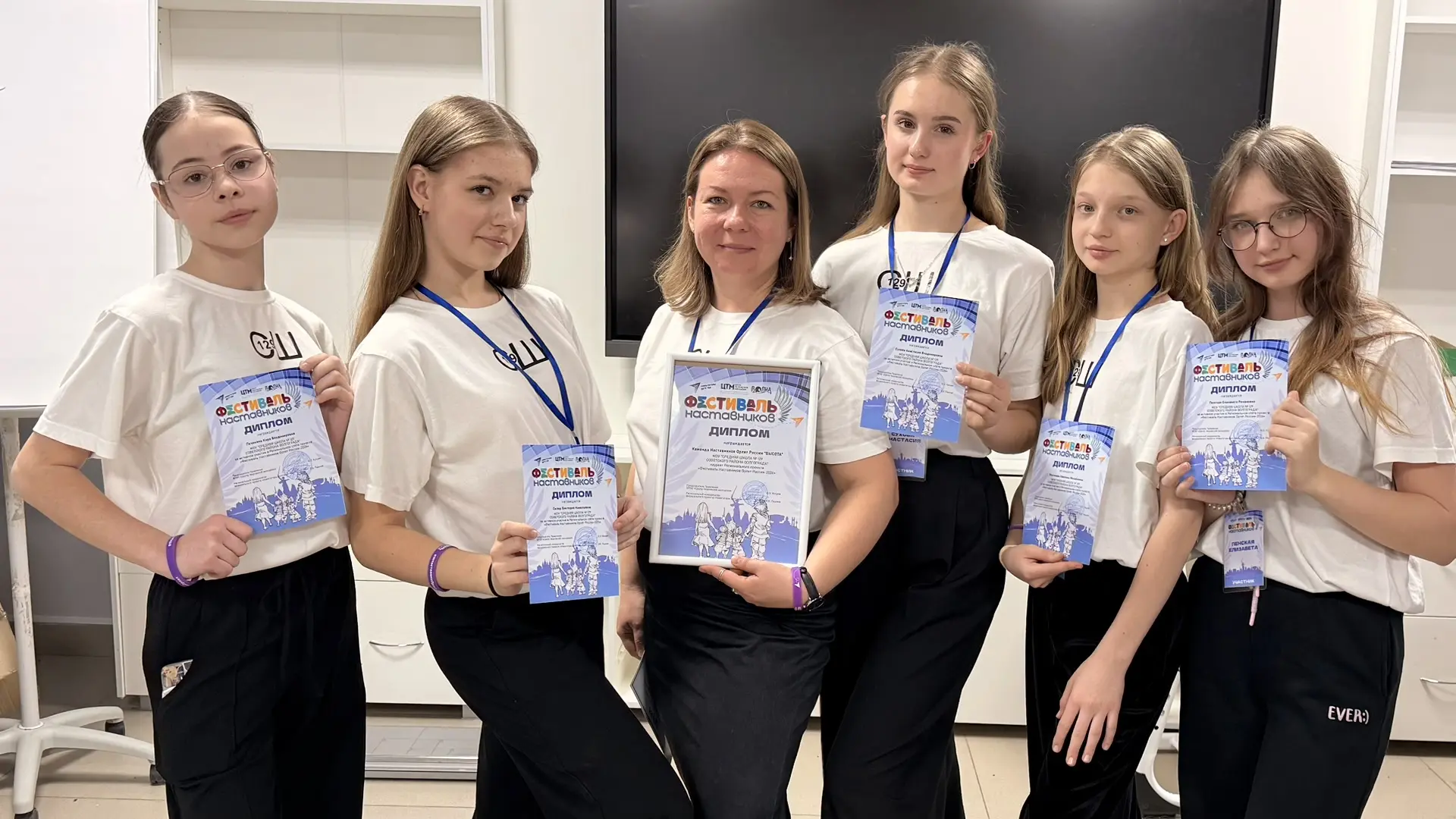 🎉 ВАУ! У НАС ПОВОД ДЛЯ ПРАЗДНИКА! 🎉  Друзья, держите нас крепче — у нас потрясающие новости! 😍  Наша