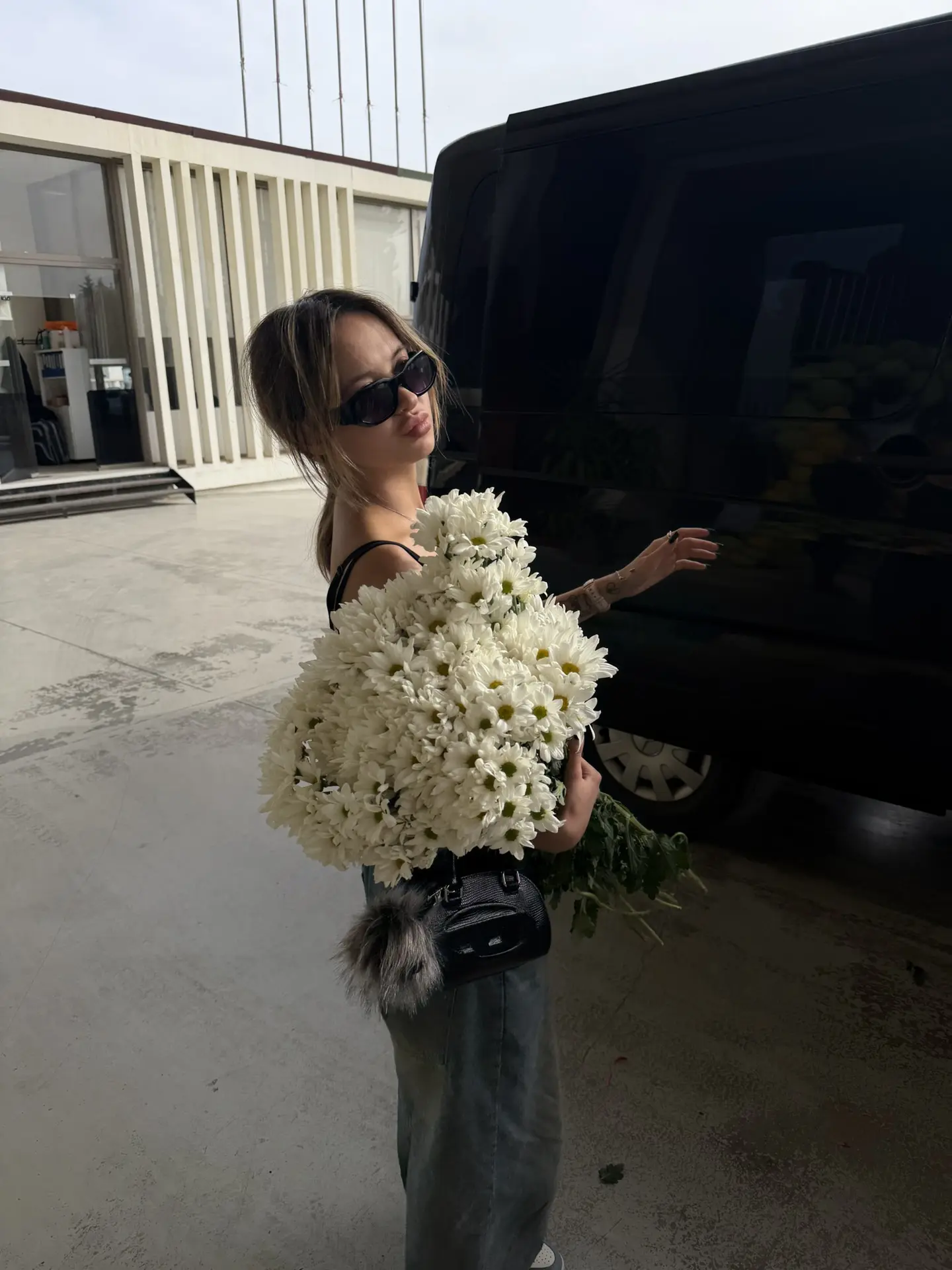 Так, друзья. 
Сегодня уже буду ЗВОНИТЬ ВАМ! И на эфире и вне эфира 🥰 

Кто перейдет и добавит в кор
