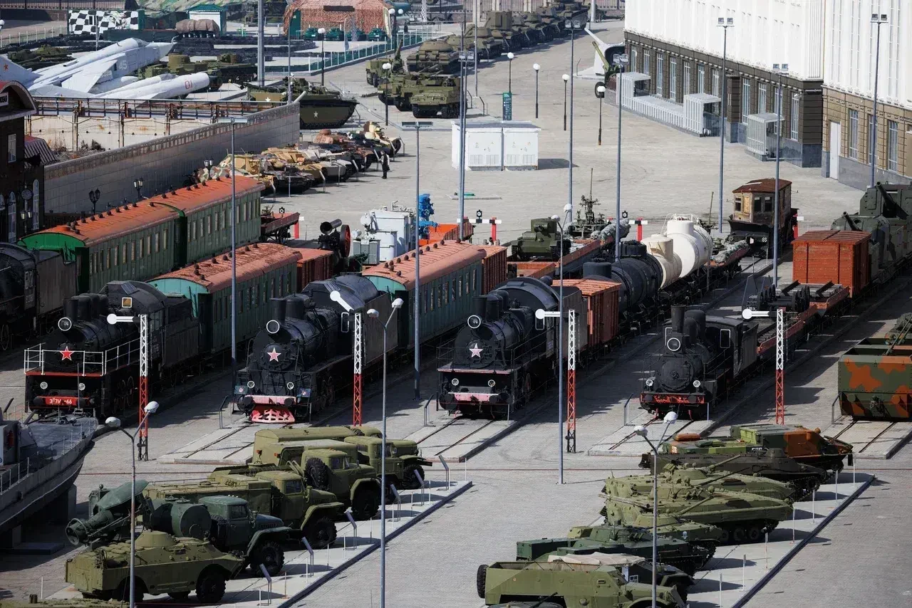 🏛 Боевое братство ЧЭМК посетило музейный комплекс в Верхней Пышме
