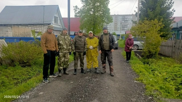 Ветераны СВО помогли расчистить участок после пожара в Бердске  Как сообщили в Ассоциации ветерано