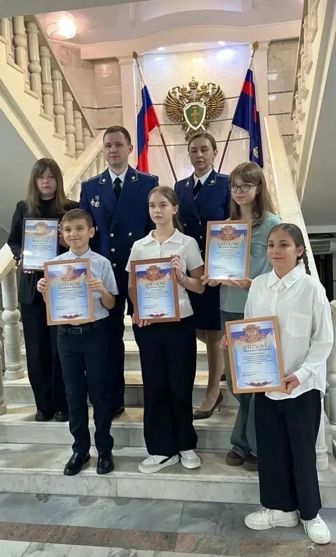 ✅8 декабря 2025 года  в Прокуратуре Ставропольского края прошло награждение участников регионального
