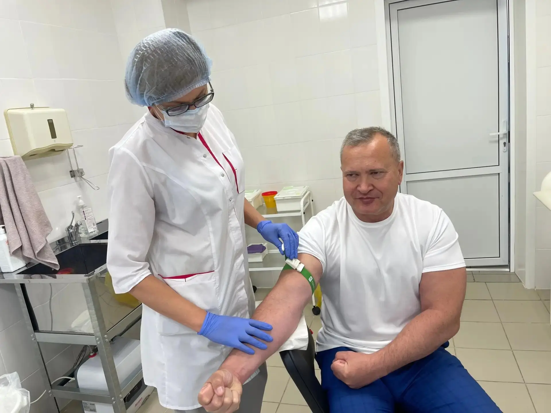 В рамках национального проекта «Продолжительная и активная жизнь» депутаты Совета народ...