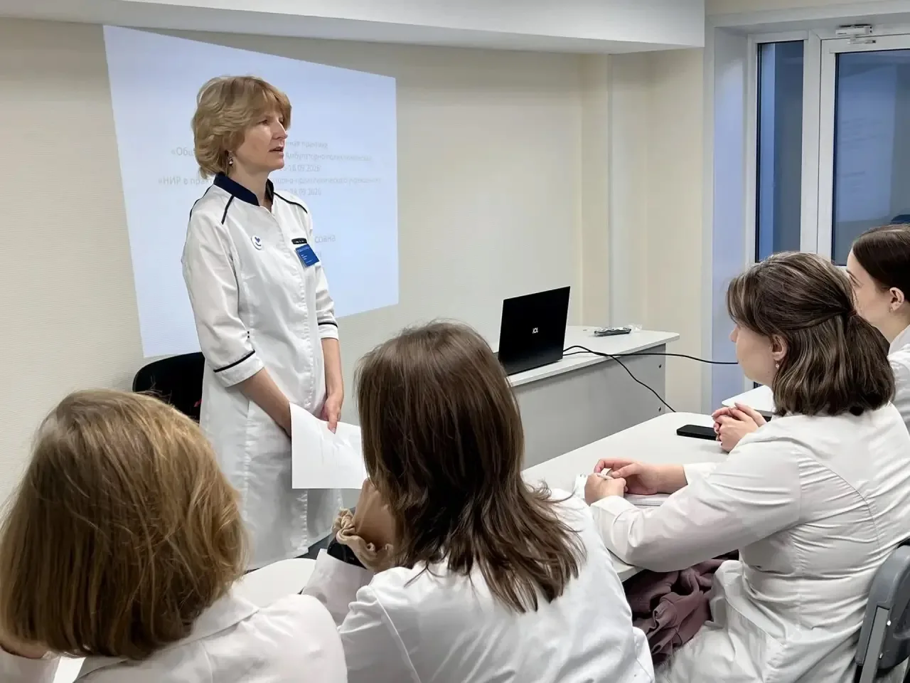 В стенах нашей поликлиники сегодня тоже начались занятия 🎓