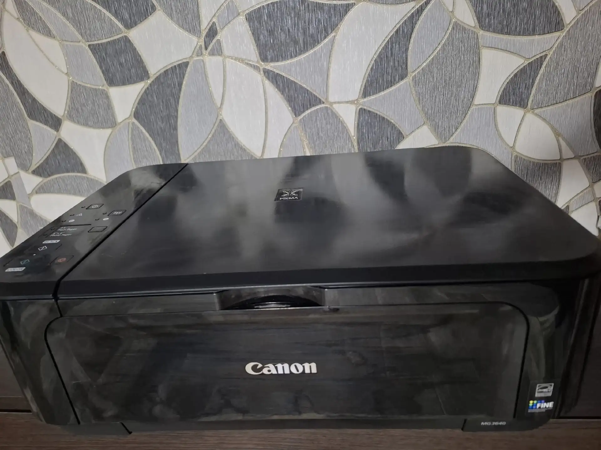 Продам принтер, б/у, в хорошем состоянии. Canon Pixma mg3640, картриджный. Обращаться п...