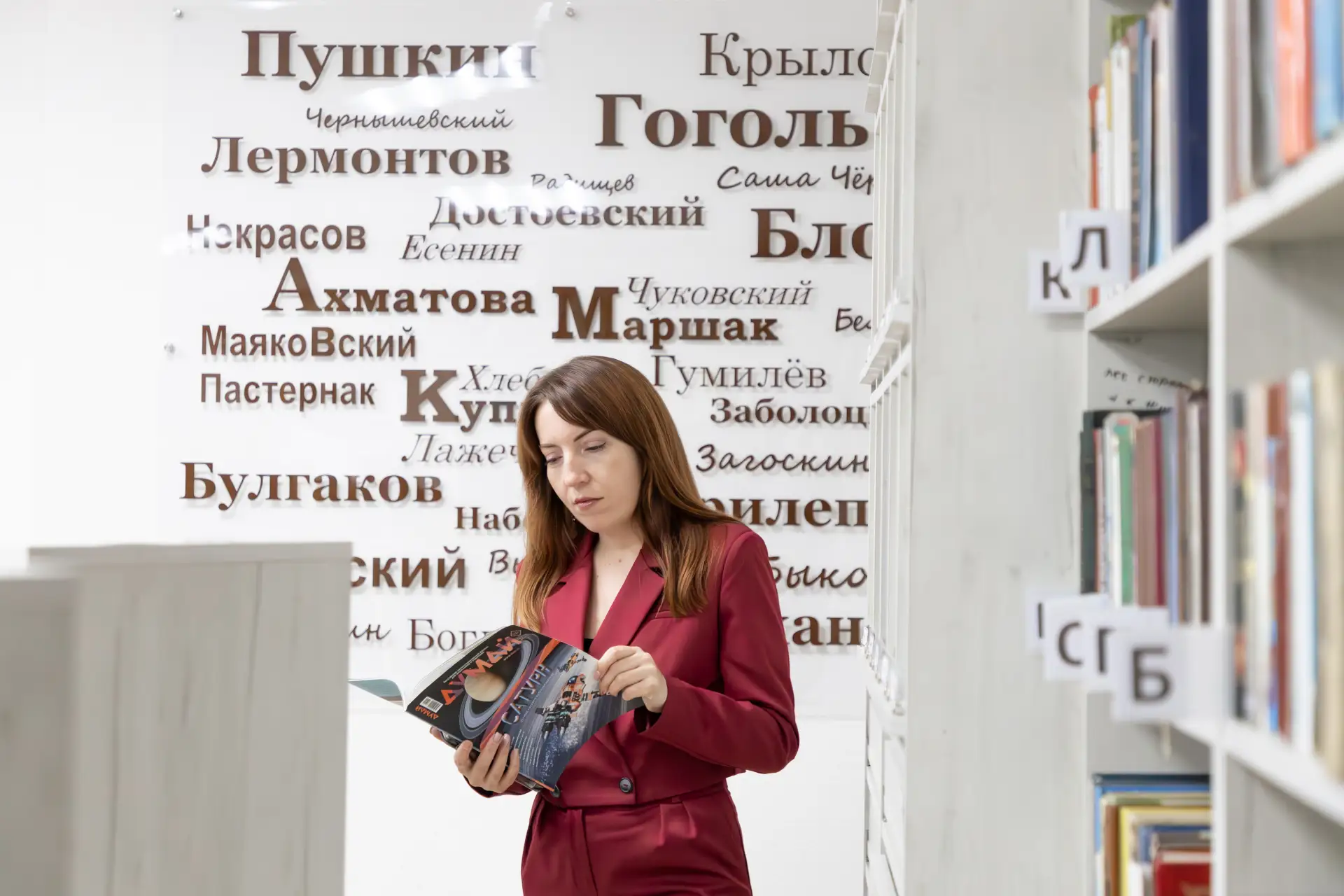 Гурьевская центральная библиотека вновь распахнула свои двери — теперь по новому адресу...