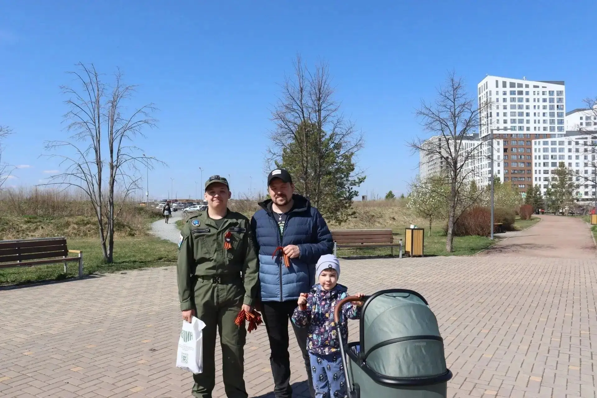 Сегодня, 5 мая, в этот солнечный день, учащиеся нашей школы, состоящие в спецотряде «ВОИН», провели 