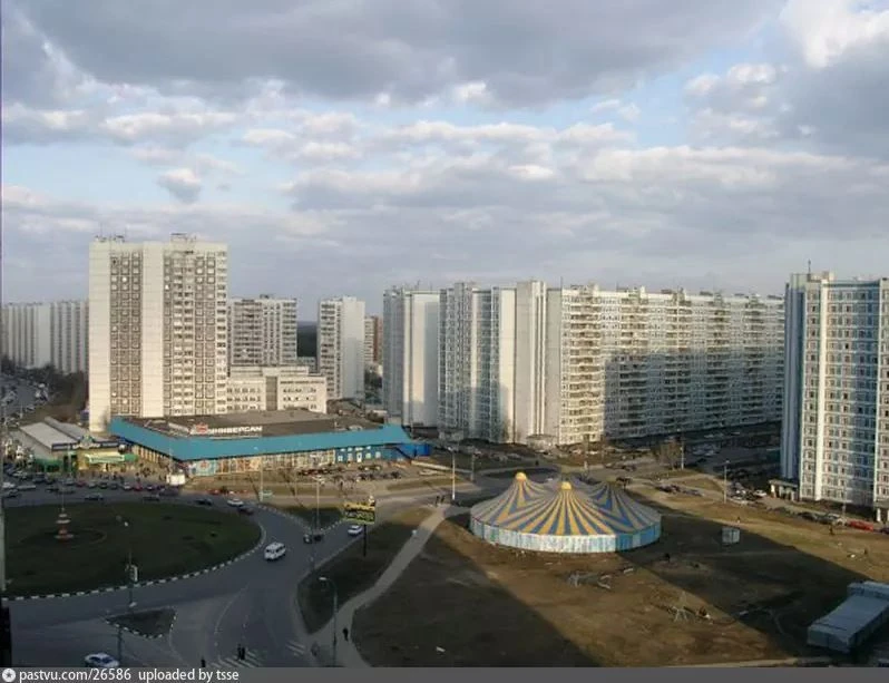 В рамках флешмоба #ВАОСквозьГода
 
Время делает наш район удобнее и живее: новые маршруты, благоустр