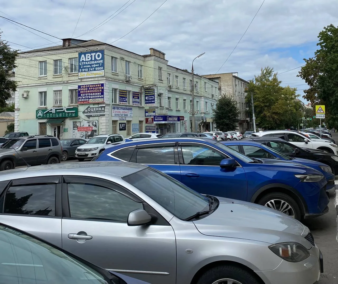 Орловский суд обязал автосалон выплатить покупателю «Весты» более 2,3 млн рублей