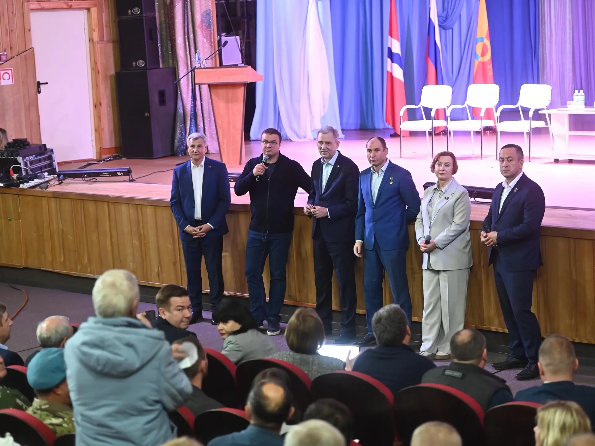 Провели встречу с активом Калачинского района совместно с Губернатором Виталием Павлови...