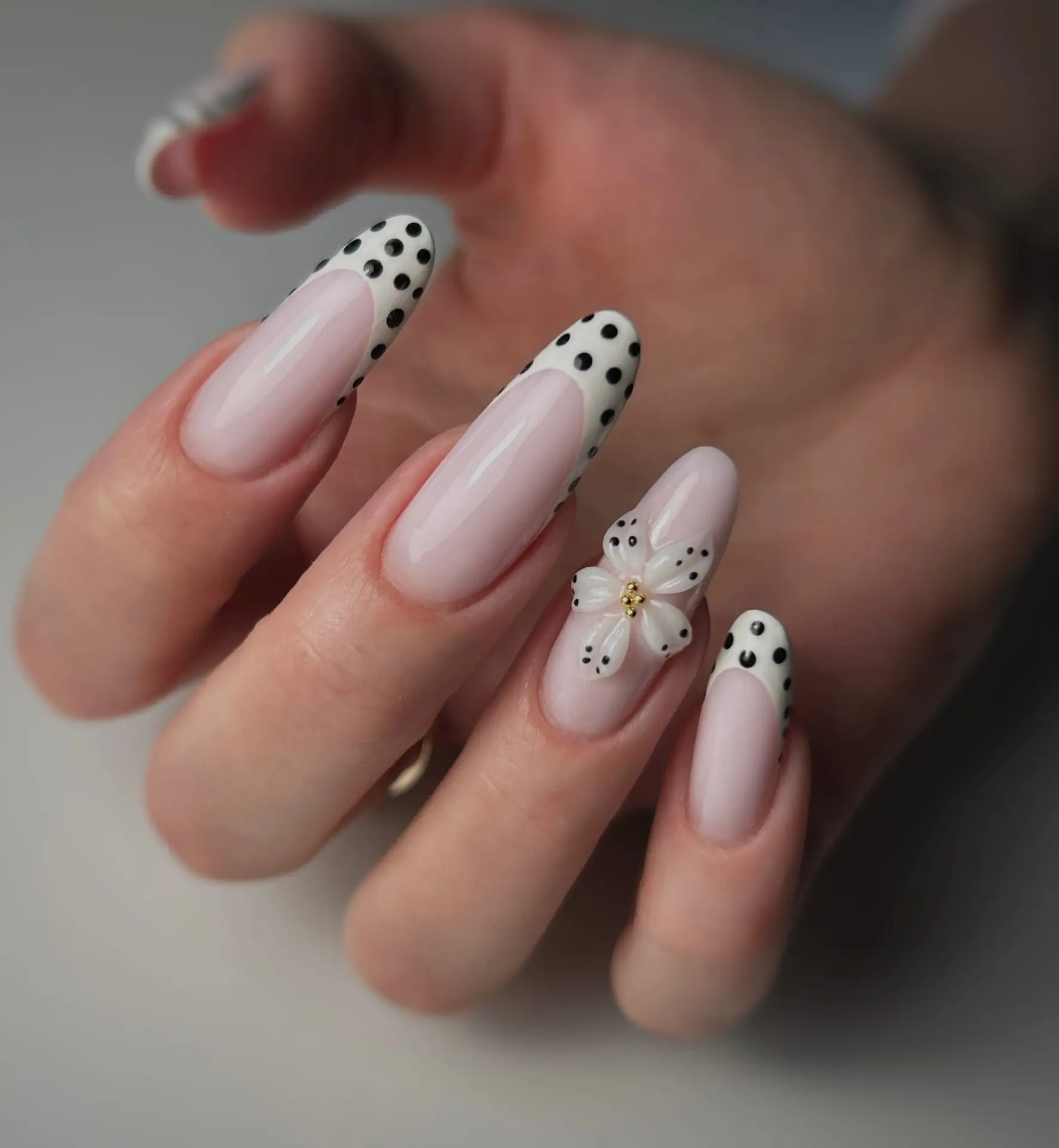 😇🌸

Мастер pazurki_u_natulki

💅 Ногти