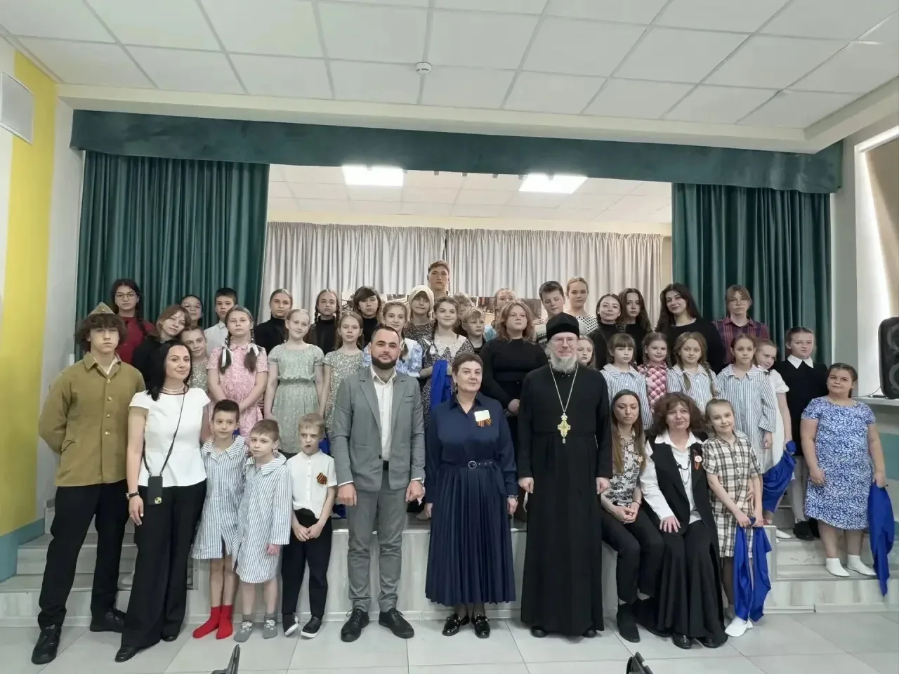 🎭6 мая 2026 г в нашей школе с большим успехом состоялась премьера театрально- литературной композици