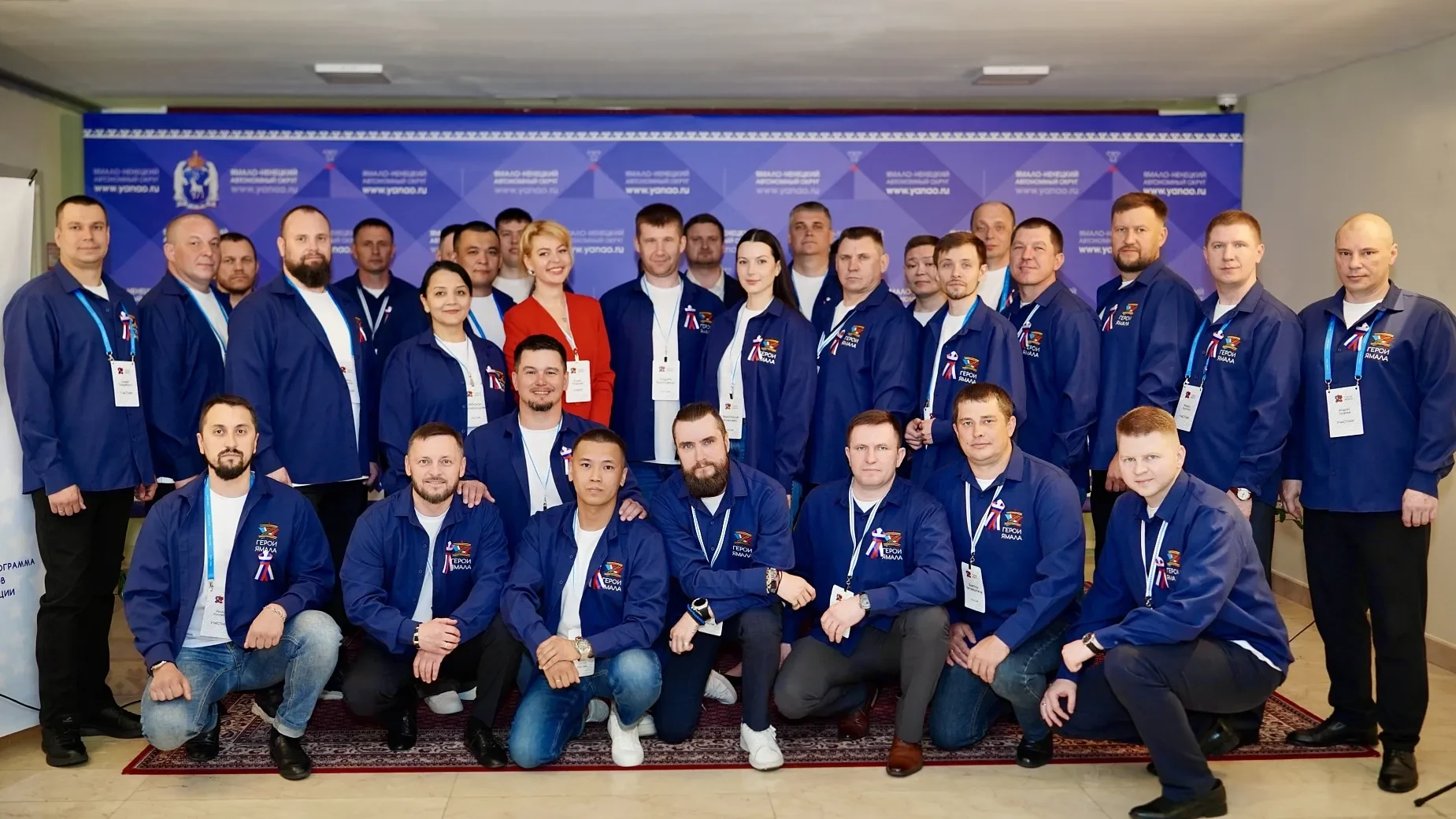 👉Дмитрий Артюхов вручил дипломы выпускникам образовательной программы «Герои Ямала». Финал проекта 