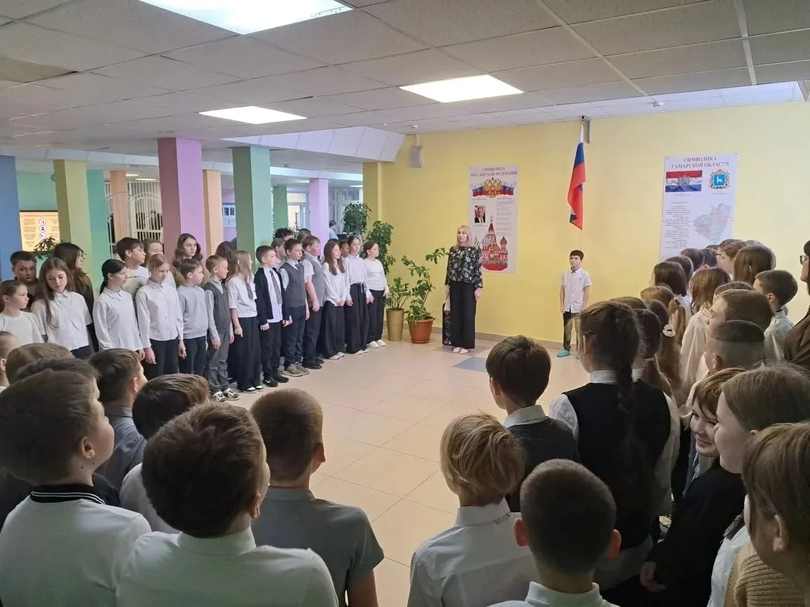 Торжественная линейка, объединившая больше 100 пятиклассников!    2 марта в школе прошла церемония п